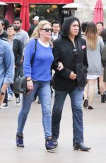SHANNON TWEED Oat at The Grove in Los Angeles 05/08/2016