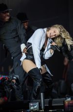 STACY FERGIE FERGUSON Performs at Rock in Rio in Lisbon 05/20/2016