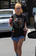 TALLULAH WILLIS at Earthbar in West Hollywood 05/24/2016