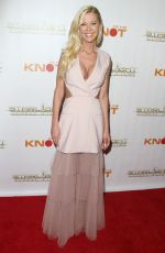 TARA REID at 