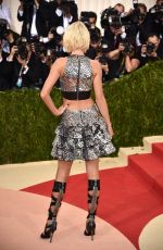 TAYLOR SWIFT at Costume Institute Gala 2016 in New York 05/02/2016