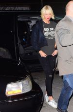 TAYLOR SWIFT Night Out in New York 04/30/2016