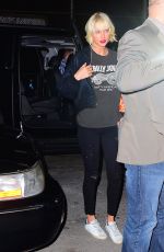 TAYLOR SWIFT Night Out in New York 04/30/2016
