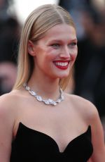 TONI GARRN at 