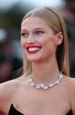 TONI GARRN at 