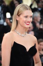 TONI GARRN at 