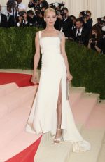 UMA THURMAN at Costume Institute Gala 2016 in New York 05/02/2016