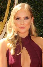 VERONICA DUNNE at 2016 Daytime Emmy Awards in Los Angeles 05/01/2016