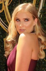 VERONICA DUNNE at 2016 Daytime Emmy Awards in Los Angeles 05/01/2016