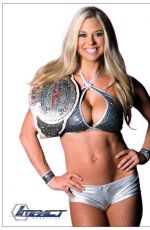 WWE - Taryn Terrell