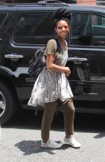 BRANDY NORWOOD Arrives at a Medical Building in Beverly Hills 06/03/2016
