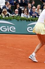 GARBINE MUGURUZA Wins Ladies Final Match at 2016 Roland Garros in Paris 06/04/2016