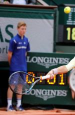 GARBINE MUGURUZA Wins Ladies Final Match at 2016 Roland Garros in Paris 06/04/2016