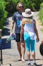 GOLDIE HAWN on the Beach in Wailea 06/15/2016