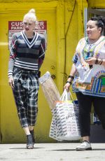 GWEN STEFANI Shopping at Aahs Gift Store in West Hollywood 06/16/2016