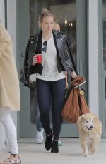 HILARY DUFF Shoping in Brentwood 06/01/2016