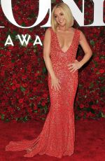 JANE KRAKOWSKI at 70th Annual Tony Awards in New York 06/12/2016