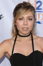 JENNETTE MCCURDY at 