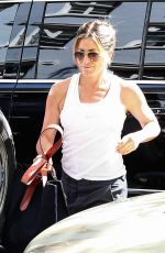 JENNIFER ANISTON Arrives at Her Home in New York 06/15/2016