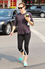 JENNIFER GARNER Heading to a Gym in Santa Monica 06/17/2016