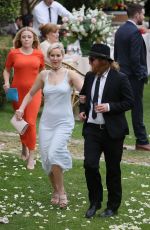 JENNIFER LAWRENCE at a Friend