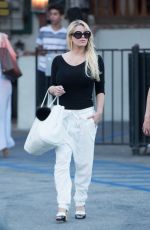 JESSICA SIMPSON Out and About in Los Angeles 06/08/2016