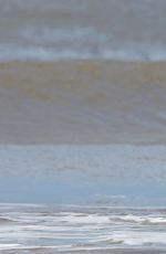 JULIA ROBERTS on the Beach in Hawaii 06/12/2016