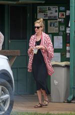 JULIA ROBERTS Out in Hawaii 06/15/2016