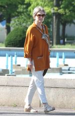 JULIANNE MOORE on the Set of Todd Haynes