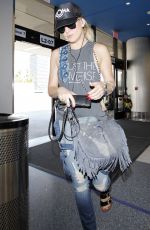 KATE HUDSON at Los Angeles International Airport 06/23/2016