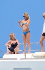 KATE HUDSON, GOLDIE HAWN and AMY SCHUMER at a Yacht in Hawaii 05/29/2016