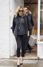 KATE MOSS Leaves Manolo Blahnik Store in Chelsea 06/18/2016