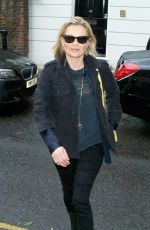KATE MOSS Leaves Manolo Blahnik Store in Chelsea 06/18/2016