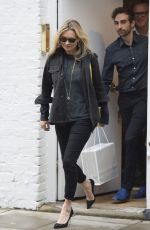 KATE MOSS Leaves Manolo Blahnik Store in Chelsea 06/18/2016
