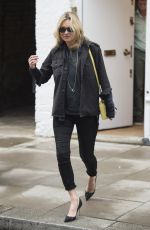 KATE MOSS Leaves Manolo Blahnik Store in Chelsea 06/18/2016