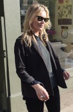 KATE MOSS Leaves Manolo Blahnik Store in Chelsea 06/18/2016