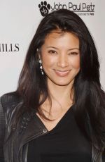 KELLY HU at 2nd Annual Art for Animals Fundraiser in West Hollywood 06/04/2016