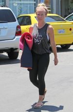 KENDRA WILKINSON Leaves a Yoga Class in Los Angeles 06/22/2016