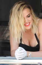 KHLOE KARDASHIAN Giving Out Ice Cream in Los Angeles 06/08/2016