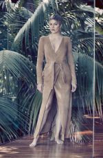 KHLOE KARDASHIAN in Harper
