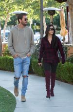 KOURTNEY KARDASHIAN Out and About in Las Vegas 06/10/2016