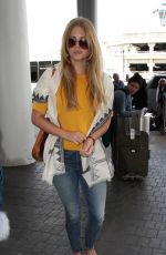 LANA DEL REY at Los Angeles International Airport 06/01/2016