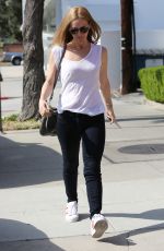LESLIE MANN Leaves MechE Salon Beverly Hills 06/08/2016