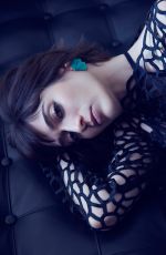 LIZZY CAPLAN in Rhapsody Magazine, June 2016 Issue