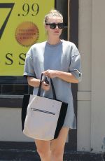 MARIA SHARAPOVA Out and About in Venice 06/19/2016