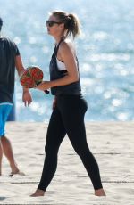 MARIA SHARAPOVA Plays Beach Tennis in Los Angeles 06/08/2016