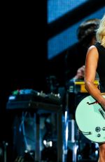 MIRANDA LAMBERT Performs in Virginia 06/17/2016