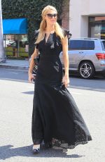 PARIS HILTON Out and About in Beverly Hills 06/27/2016