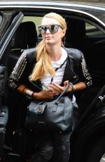 PARIS HILTON Out Shopping in Milan 06/16/2016