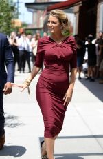 Pregnang BLAKE LIVELY Leaves Her Hotel in New York 06/21/2016